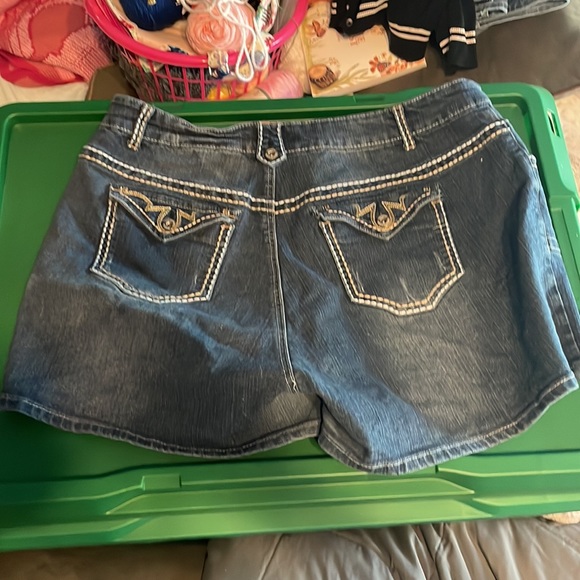 Jean shorts size 20 - Picture 3 of 3
